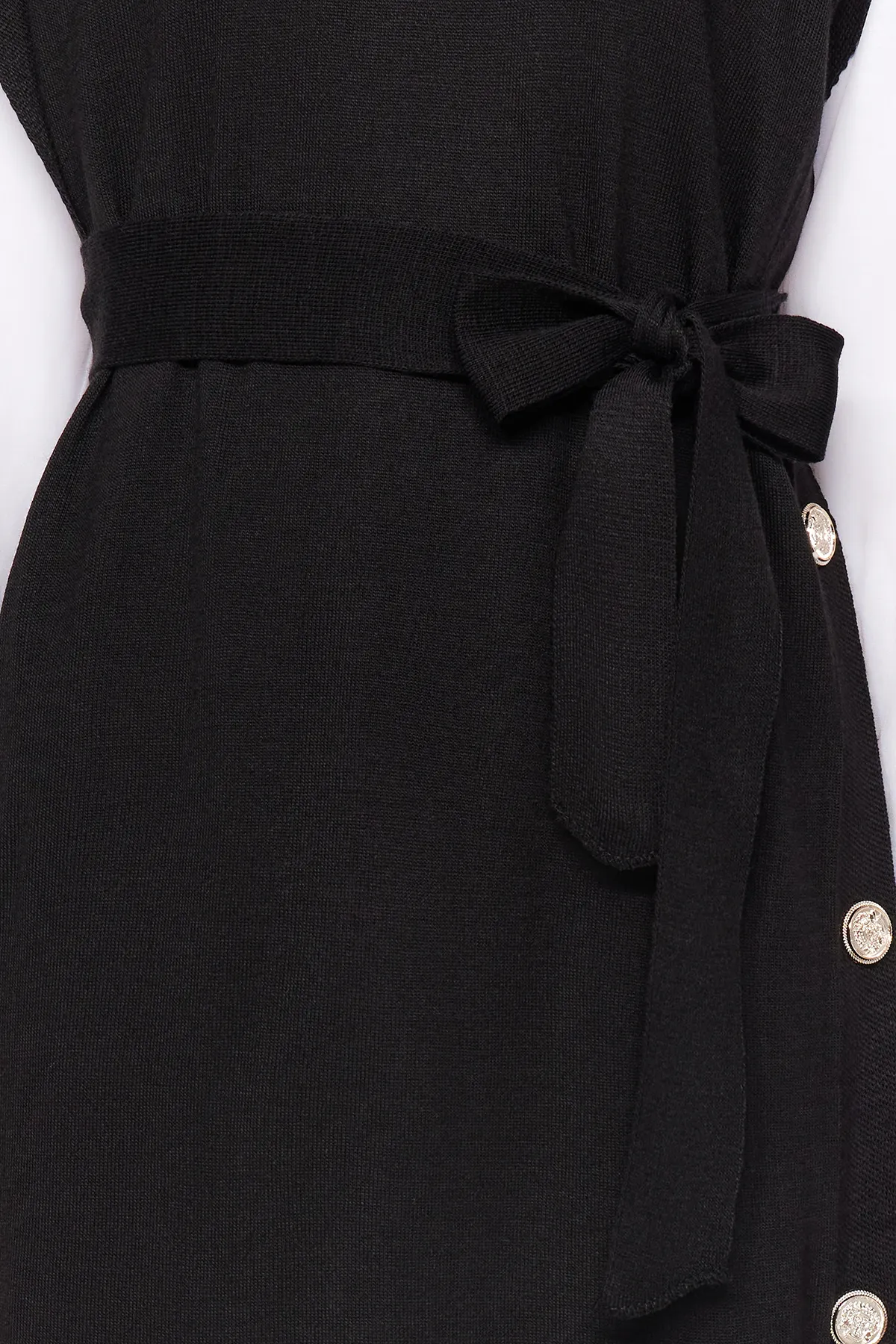 Trendyol Modest  Schwarzes Strickpulloverkleid mit Knöpfen und detaillierten Details TCTAW24UV00038