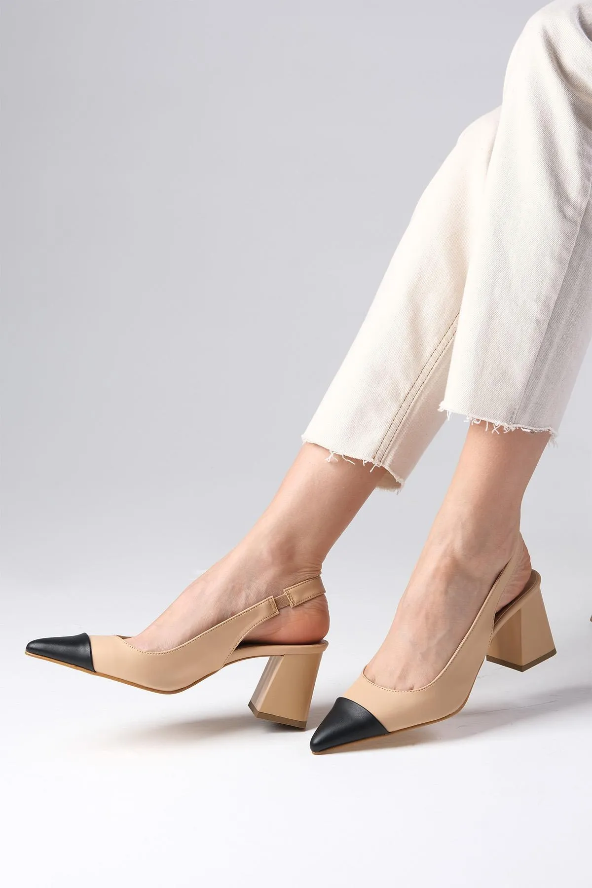 Mio Gusto  Natalie Nude Pointed Toe Open Back Thick Heeled Shoes