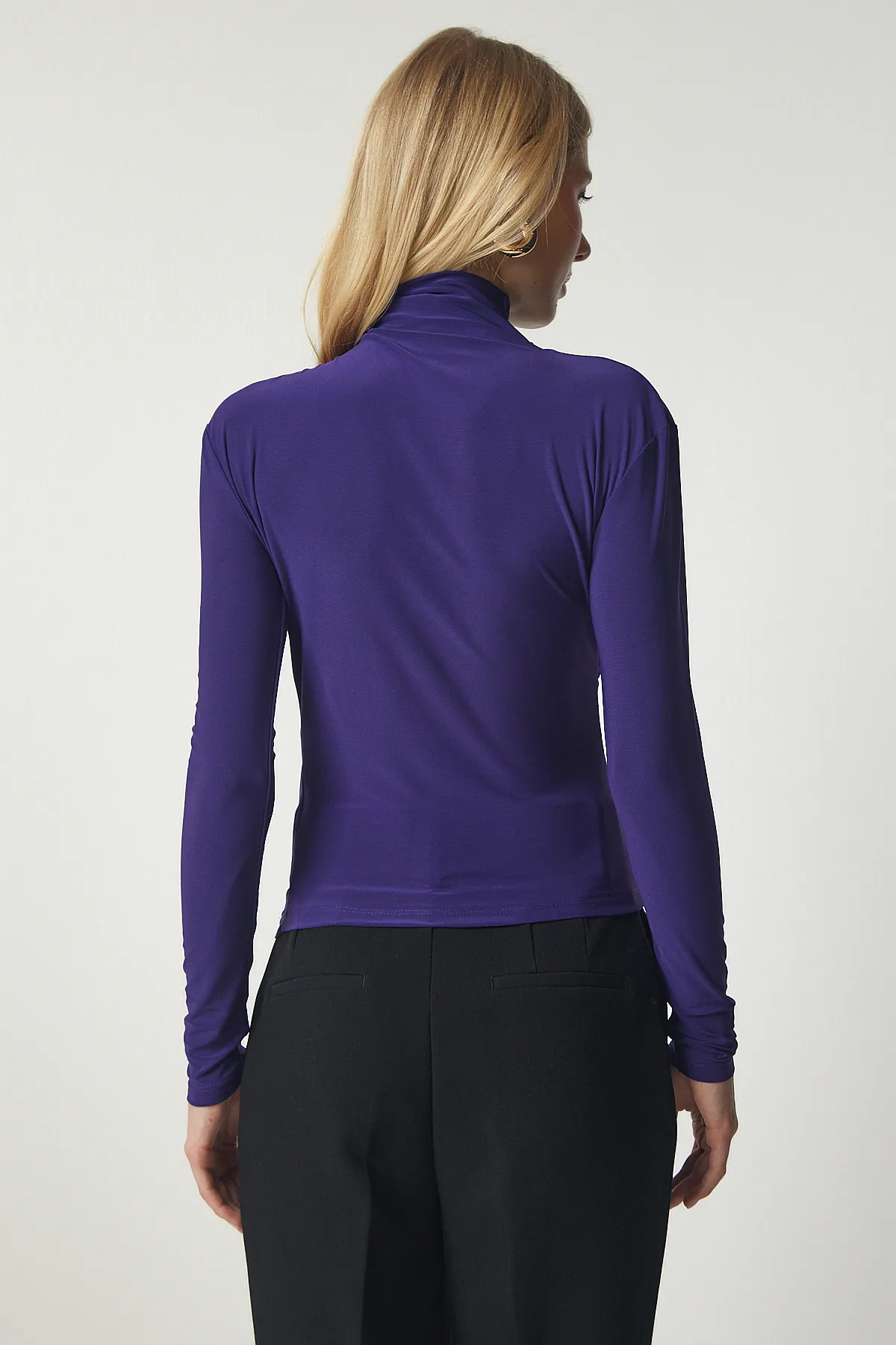 Happiness İstanbul  Damen-Bluse mit hohem Kragen und hohem Kragen in Sandfarben, Lila, FF00135