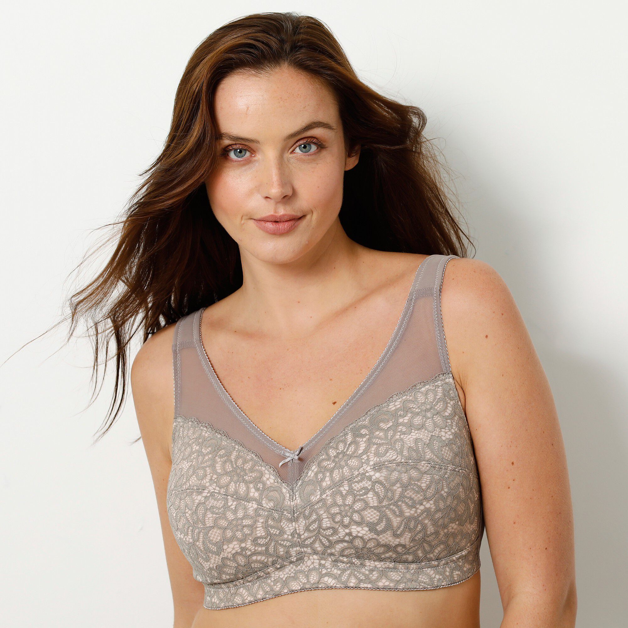 Soutien-gorge minimiseur en dentelle florale