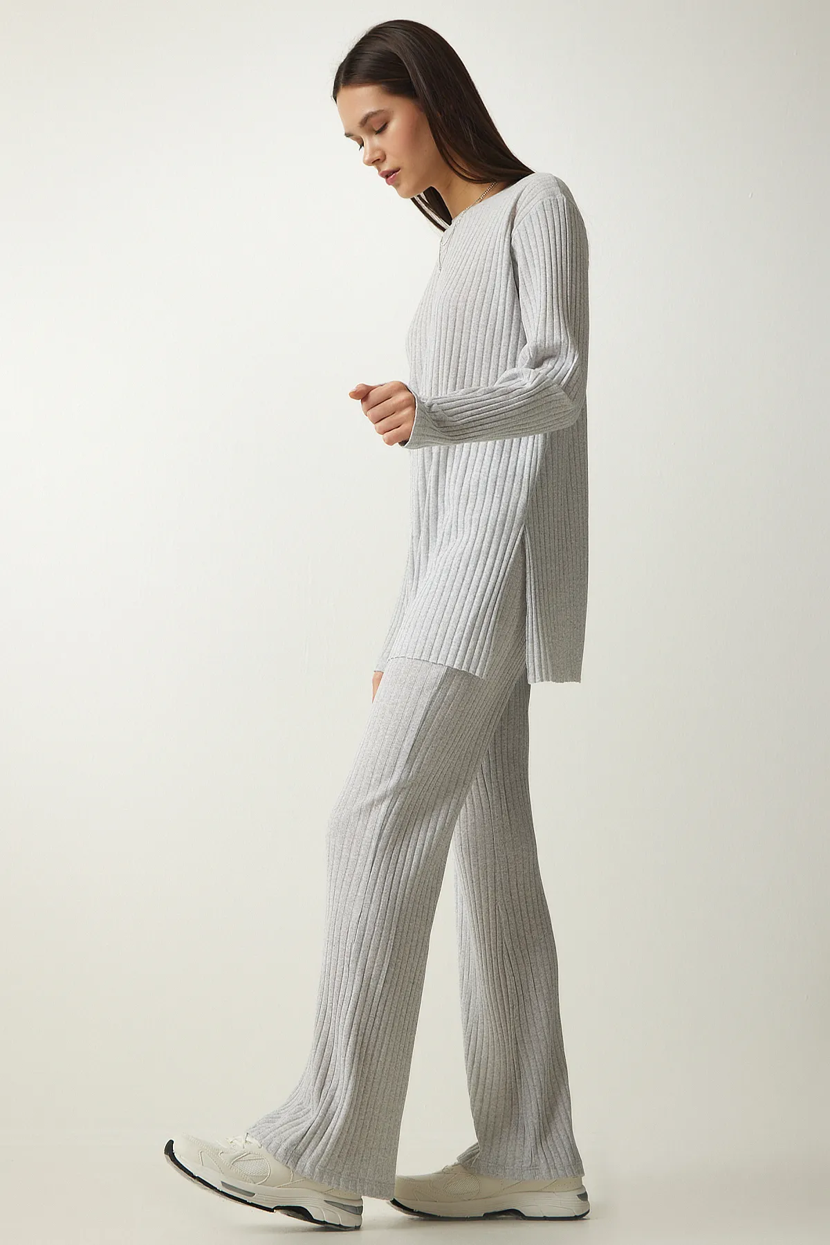 Happiness İstanbul  Graues Cord-Strickblusen- und Hosen-Set für Damen OW00008
