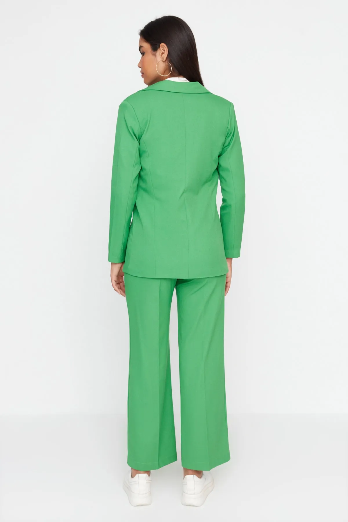 Trendyol Modest  Grüner gewebter Anzug aus Jacke und Hose mit zwei Knöpfen TCTAW23US00128