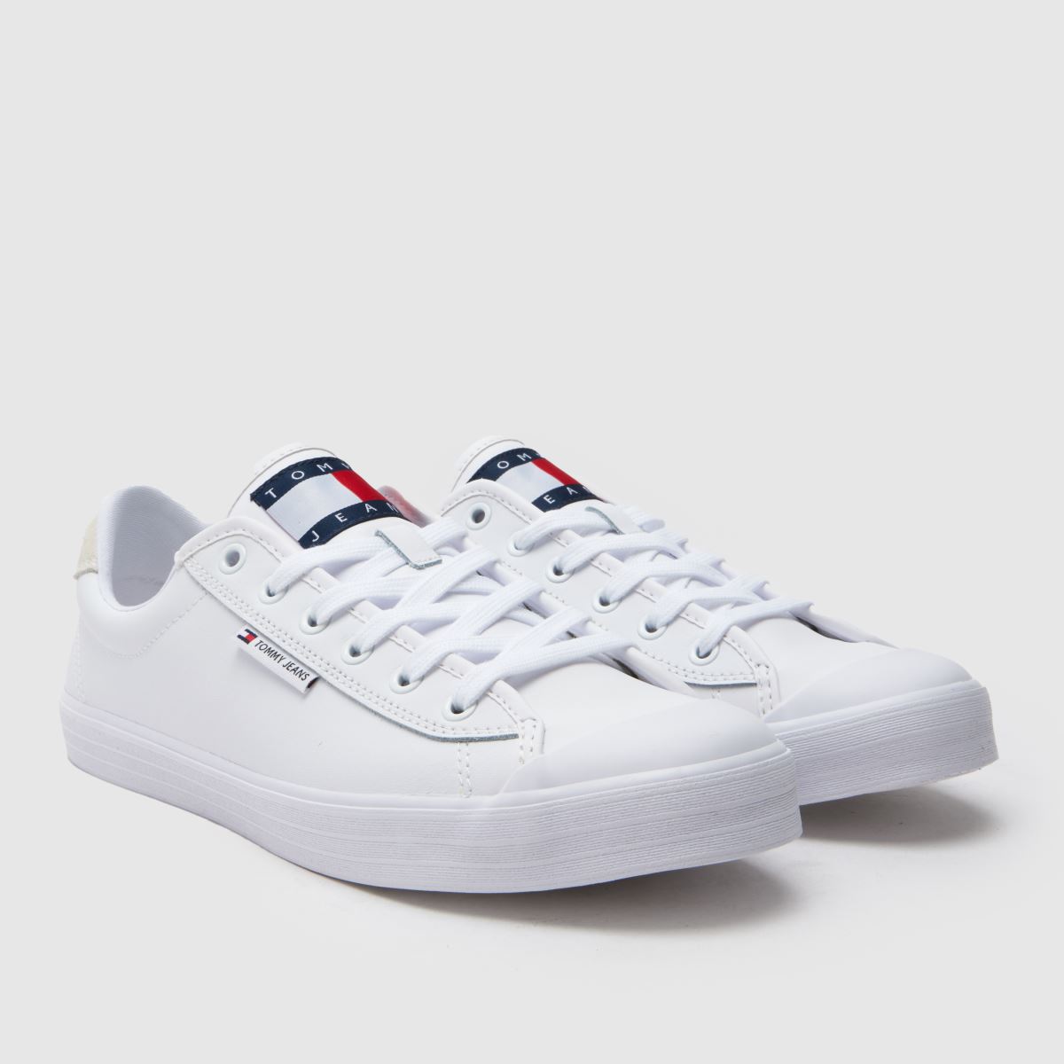 Tommy Jeans – Vita sneakers med vulkaniserade stötfångare