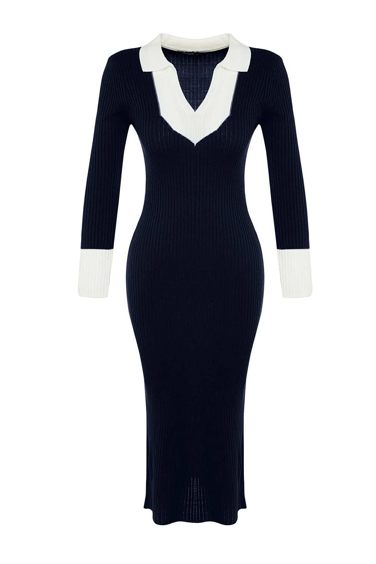 Trendyol Collection  Marineblaues Midi-Strickkleid mit Farbblockmuster TWOAW23EL00024