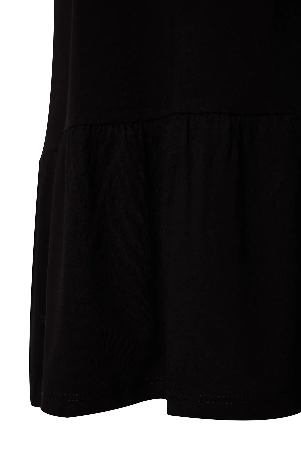 Trendyol Curve  Schwarzes gestricktes T-Shirt-Kleid mit Volants TBSSS22EL2621