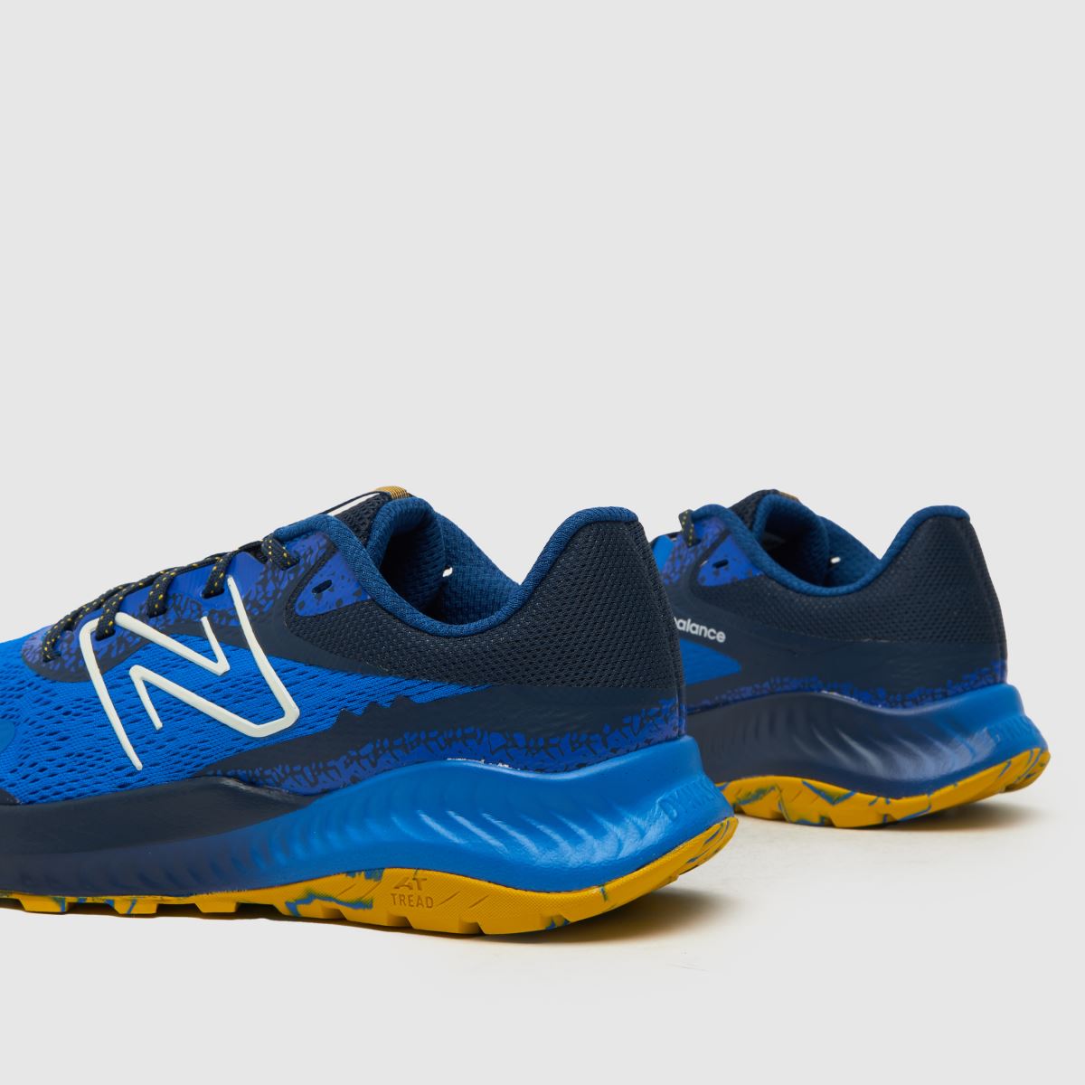 New Balance Dynasoft Nitrel V5 cipők fekete és kék színben