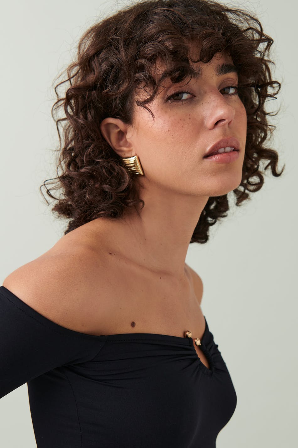Ring detail top