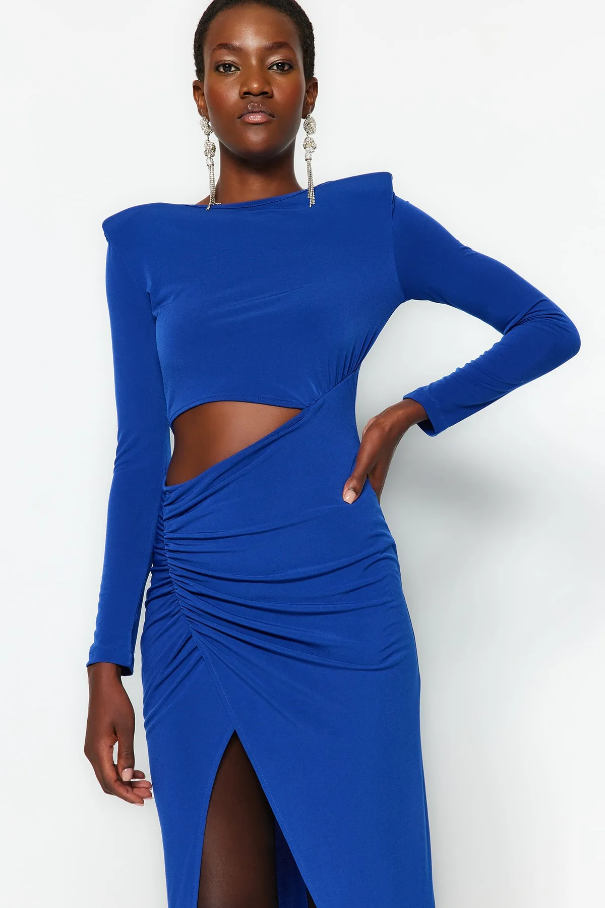 Trendyol Collection  Saks Cut-Out Detailliertes Gestricktes Abendkleid TPRAW23EL00272