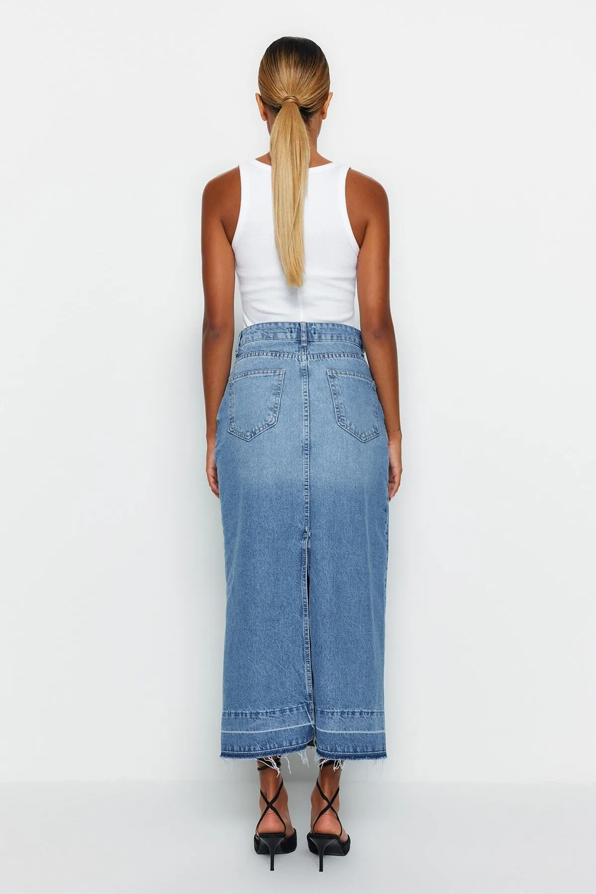 Trendyol Collection  Blauer Rock TWOAW24ET00347