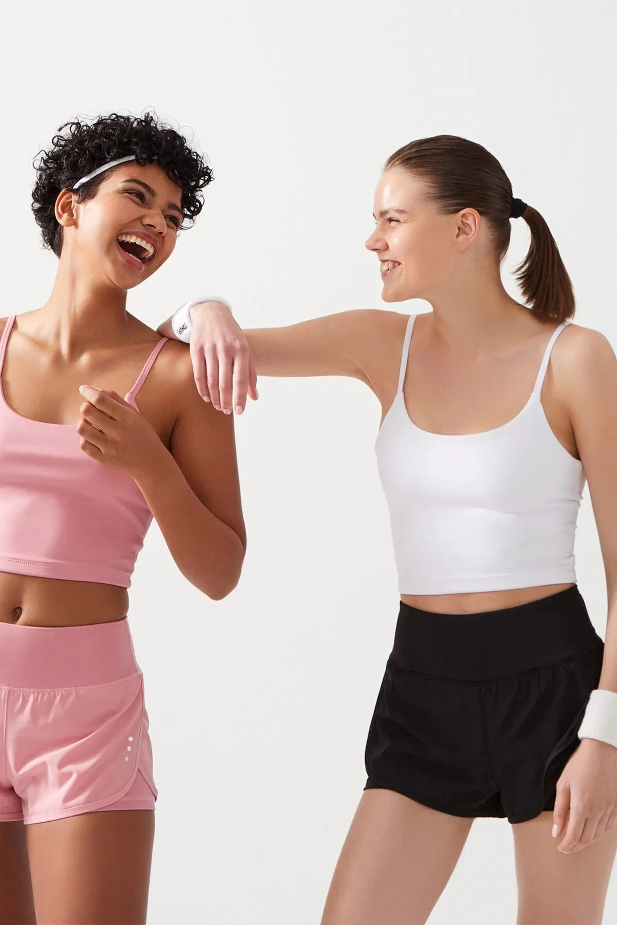 LOS OJOS  Schwarze 2-Lagen-Sportshorts für Damen – Strumpfhose mit Shorts 2in1