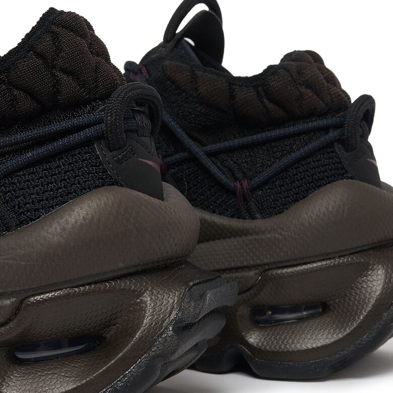 NIKE Wmns Air Max Flyknit Venture 