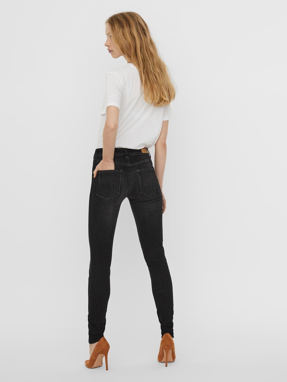 VMLUX Mid Rise Slim Fit Jeans