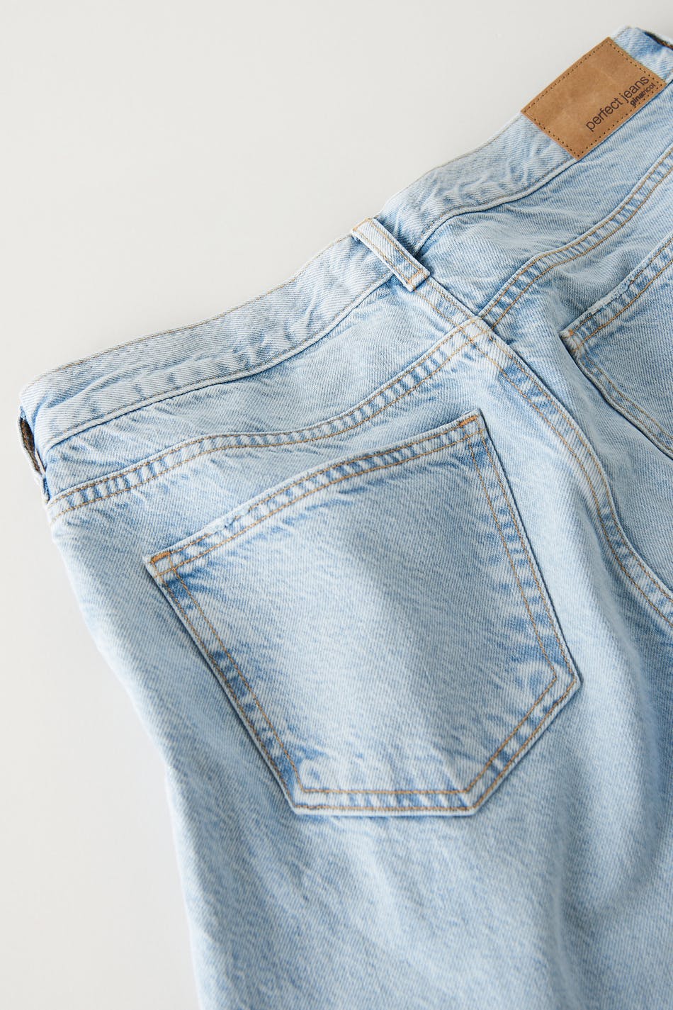 Low straight jeans