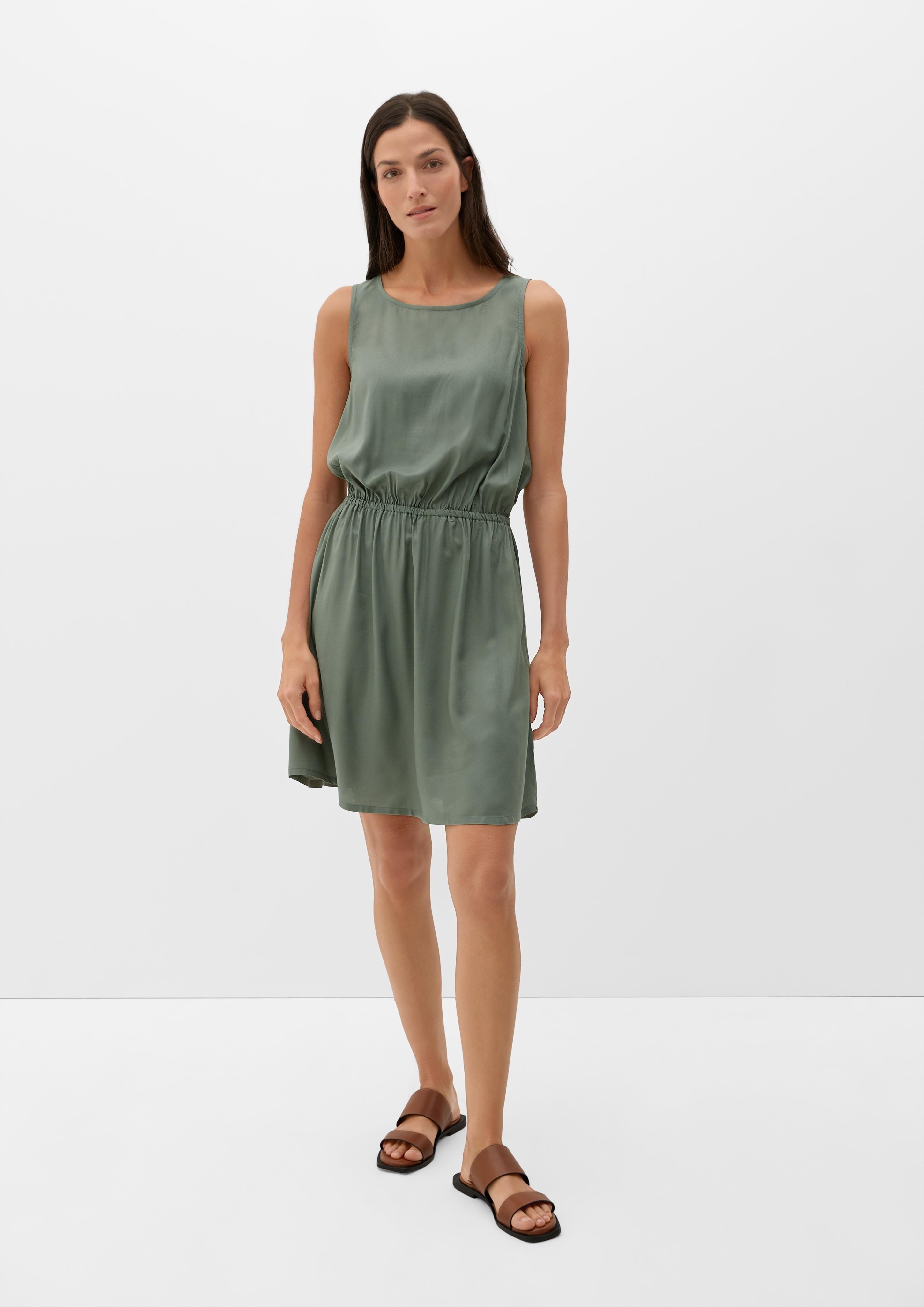Feines Strandkleid  532.899.270.43856-7400