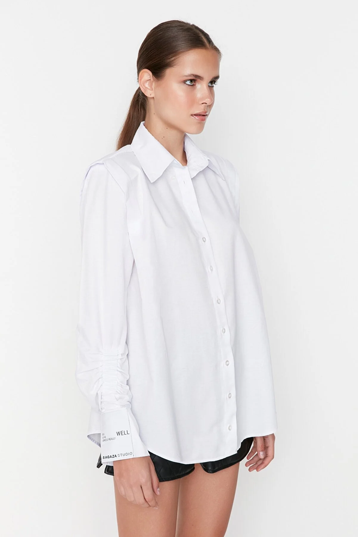 Trendyol Collection  Weißes Hemd mit Raffdetails