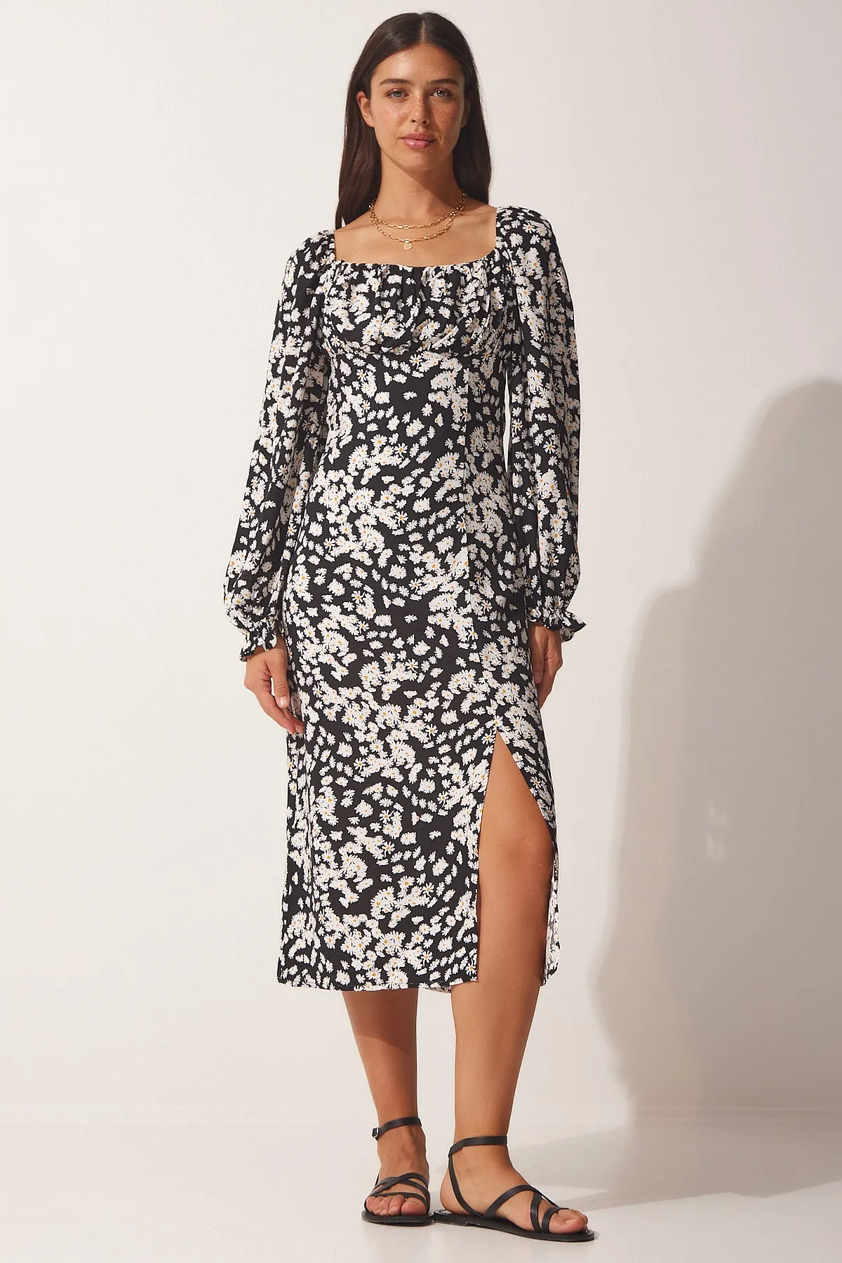 Happiness İstanbul  Schwarzes gemustertes Viskose-Webkleid für Damen FN03073