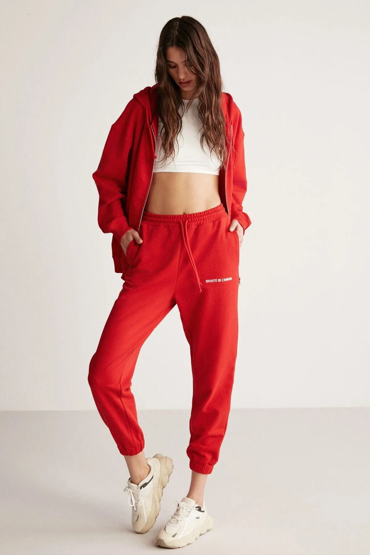 GRIMELANGE  Carroline Damen-Jogginghose mit Stickerei in Rot und elastischem Bund und Beinen