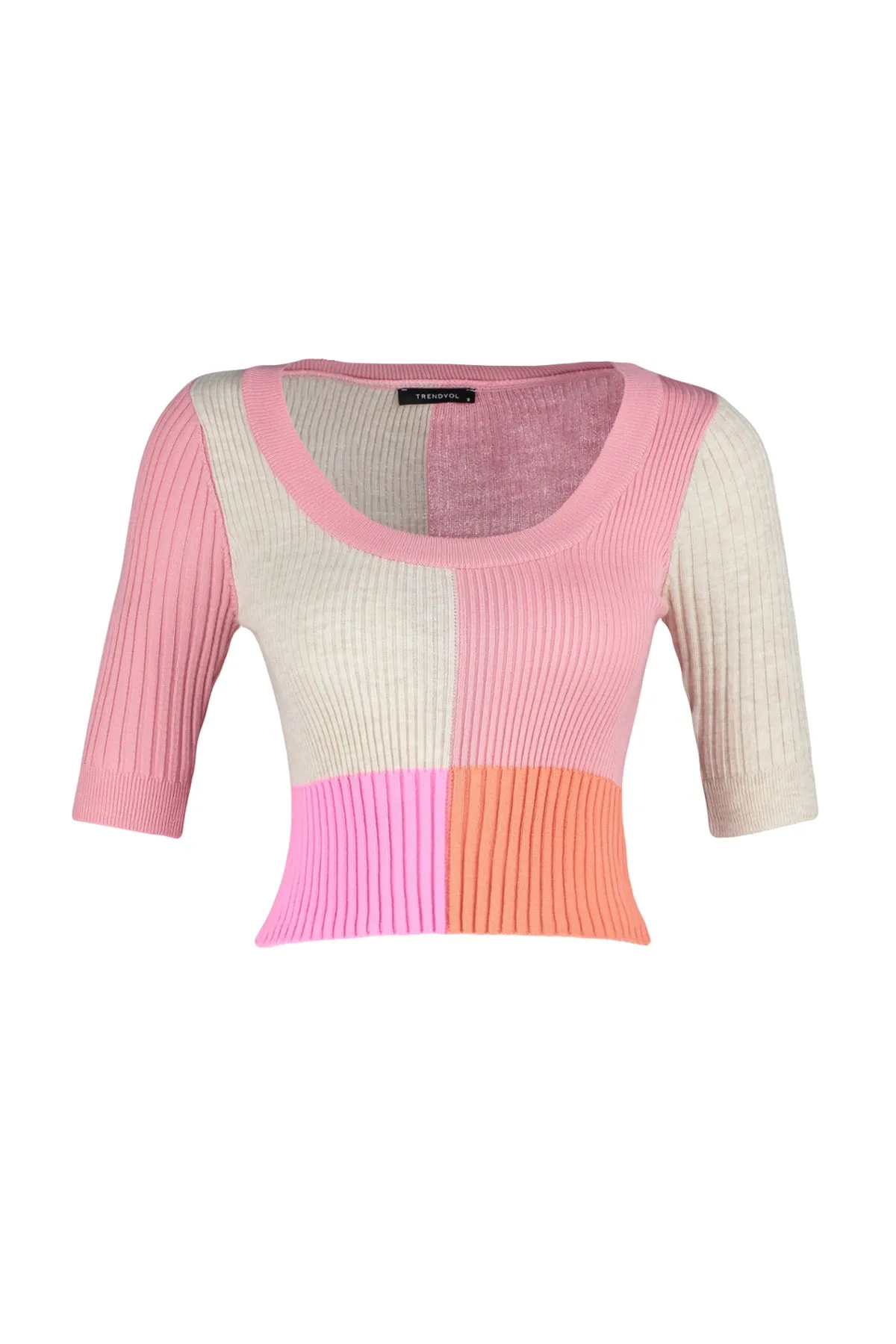 Trendyol Collection  Lachsfarbener, kurzer Strickpullover mit Farbblockdesign TWOSS23KZ00003
