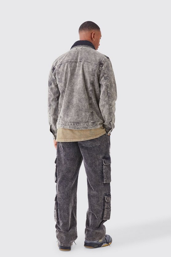 Cord-Jacke mit Acid-Waschung und Borg-Kragen