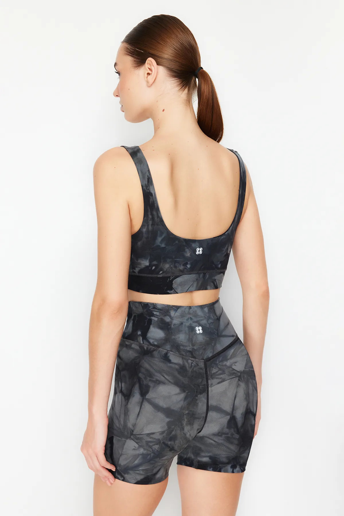 Trendyol Collection  Anthrazitfarbener, gebürsteter, weicher Stoff mit verstärktem/formendem, bedrucktem Strick-Sport-BH THMSS24SS00008