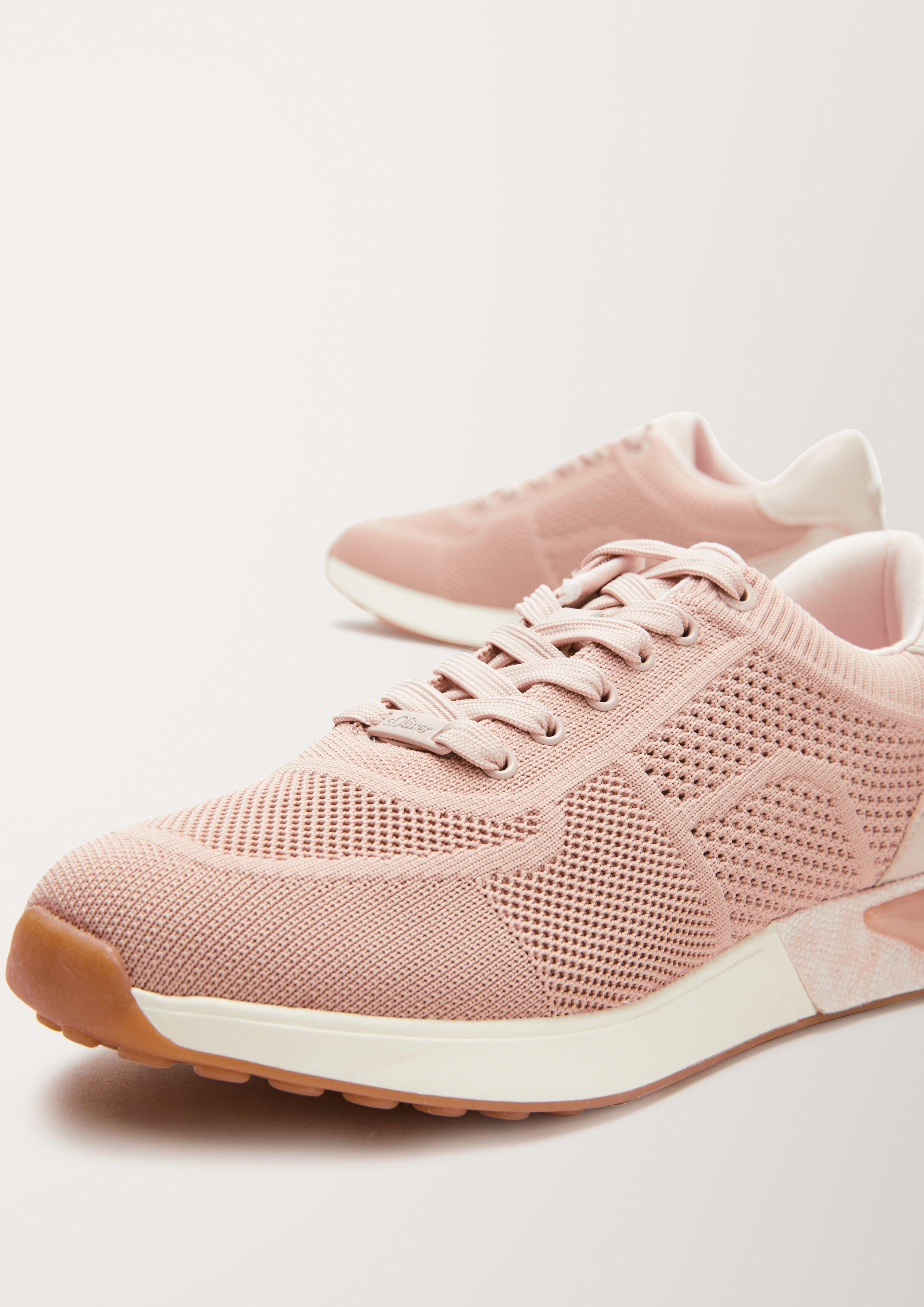 Sneaker mit Strukturmuster  101.201.106.23627-596