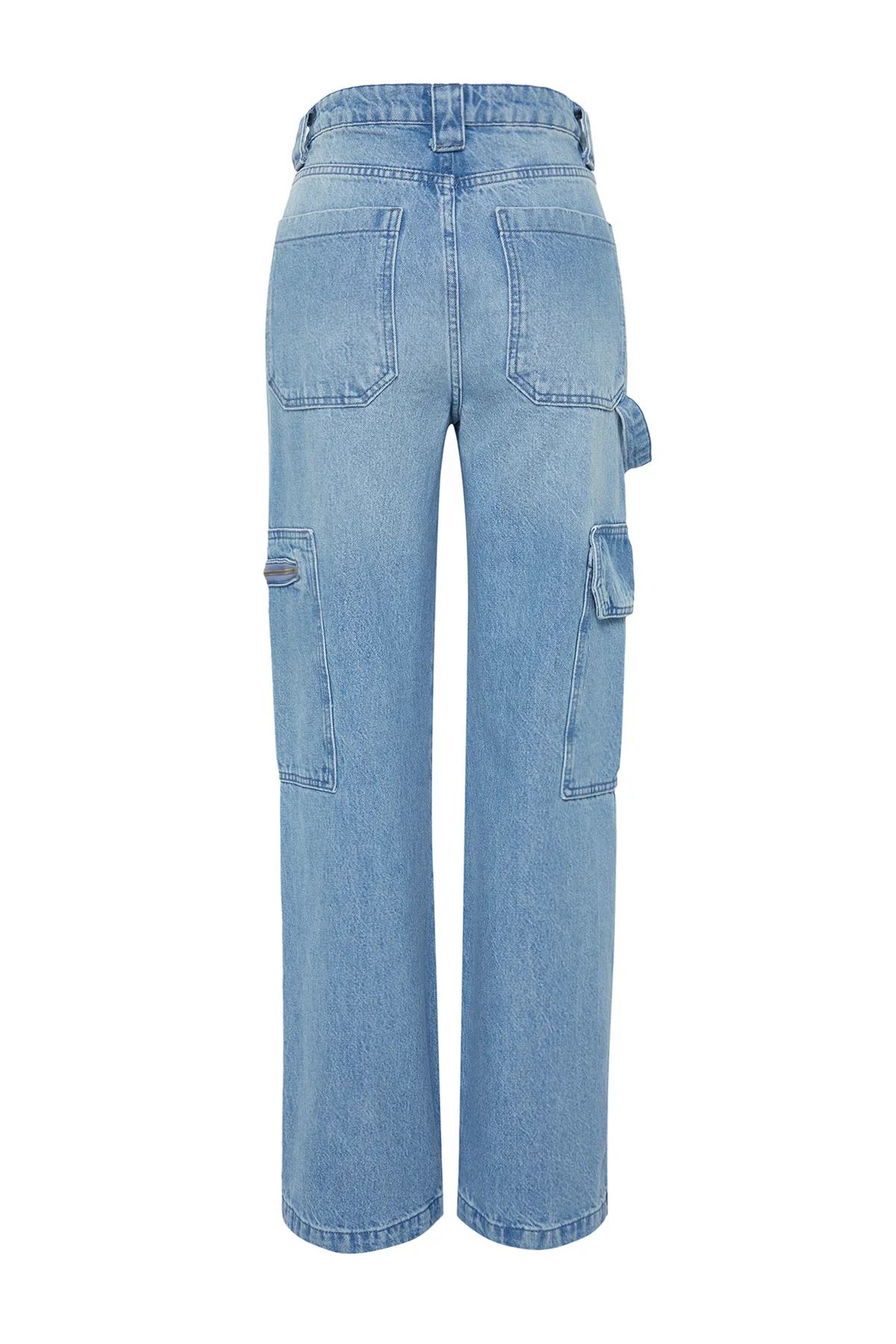 Trendyol Collection  Blaue Jeans mit hoher Taille und weitem Bein und Taschendetail TWOSS24JE00179