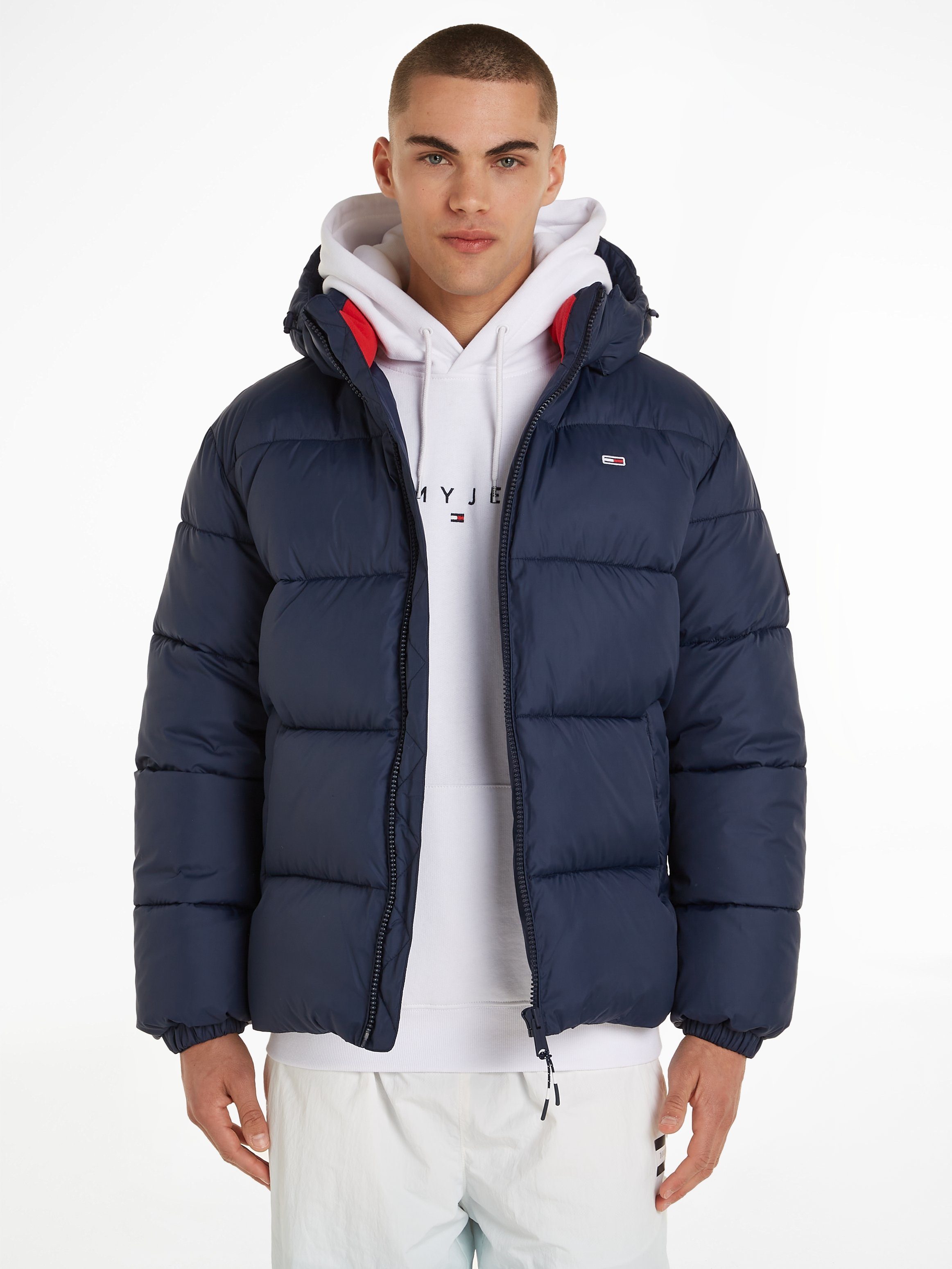 Tommy Jeans Steppjacke TJM ESSENTIAL PUFFER JACKET mit Logoschriftzug in der Kapuze