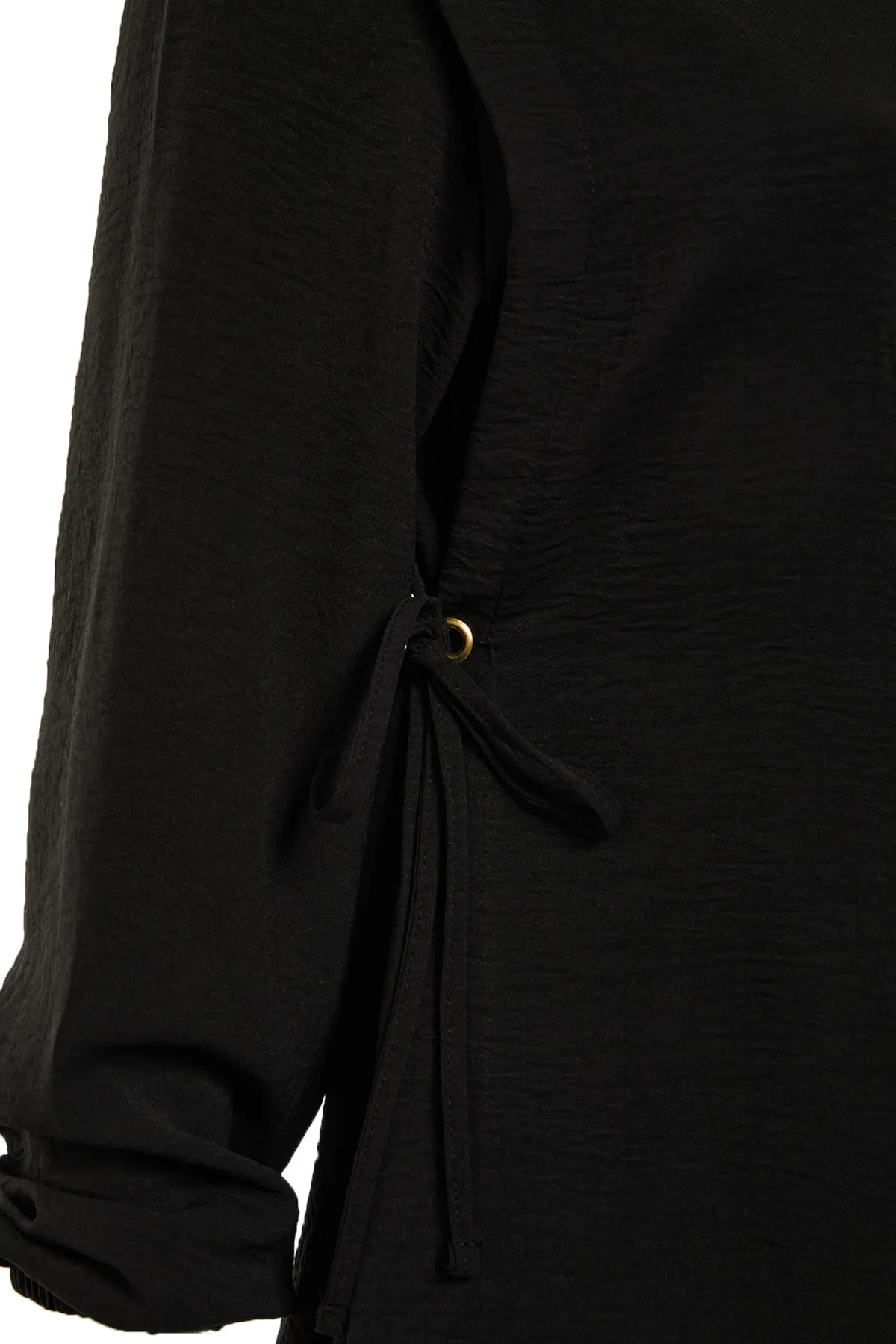 Trendyol Modest  Schwarzes Aerobin Tunika-Hosen-Set mit Ösen und Krawattendetails TCTAW22US0092
