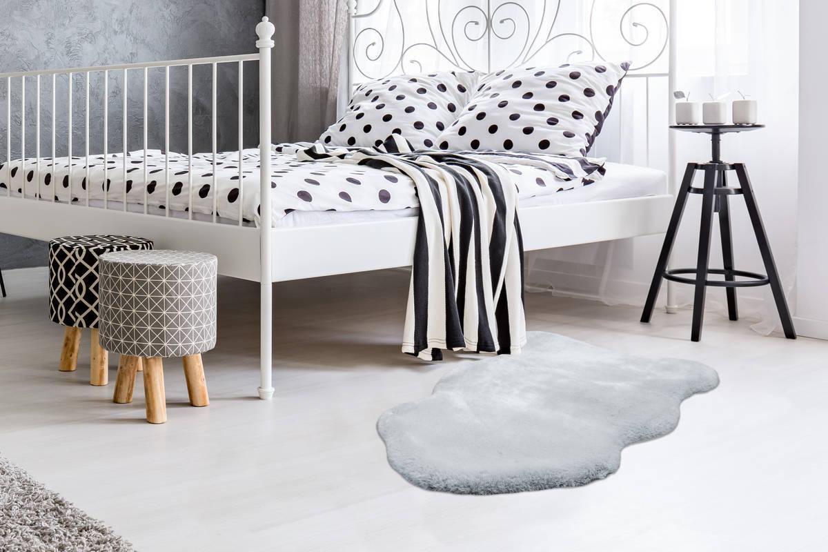 Arte Espina Rabbit Sheepskin 200