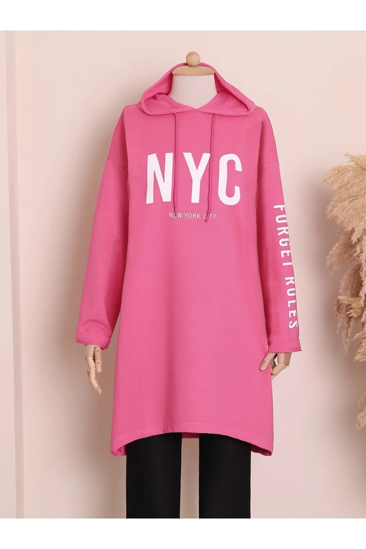 Modamorfo  Hijab-Sweat mit Kapuze und Schriftzug auf den Ärmeln und vorne