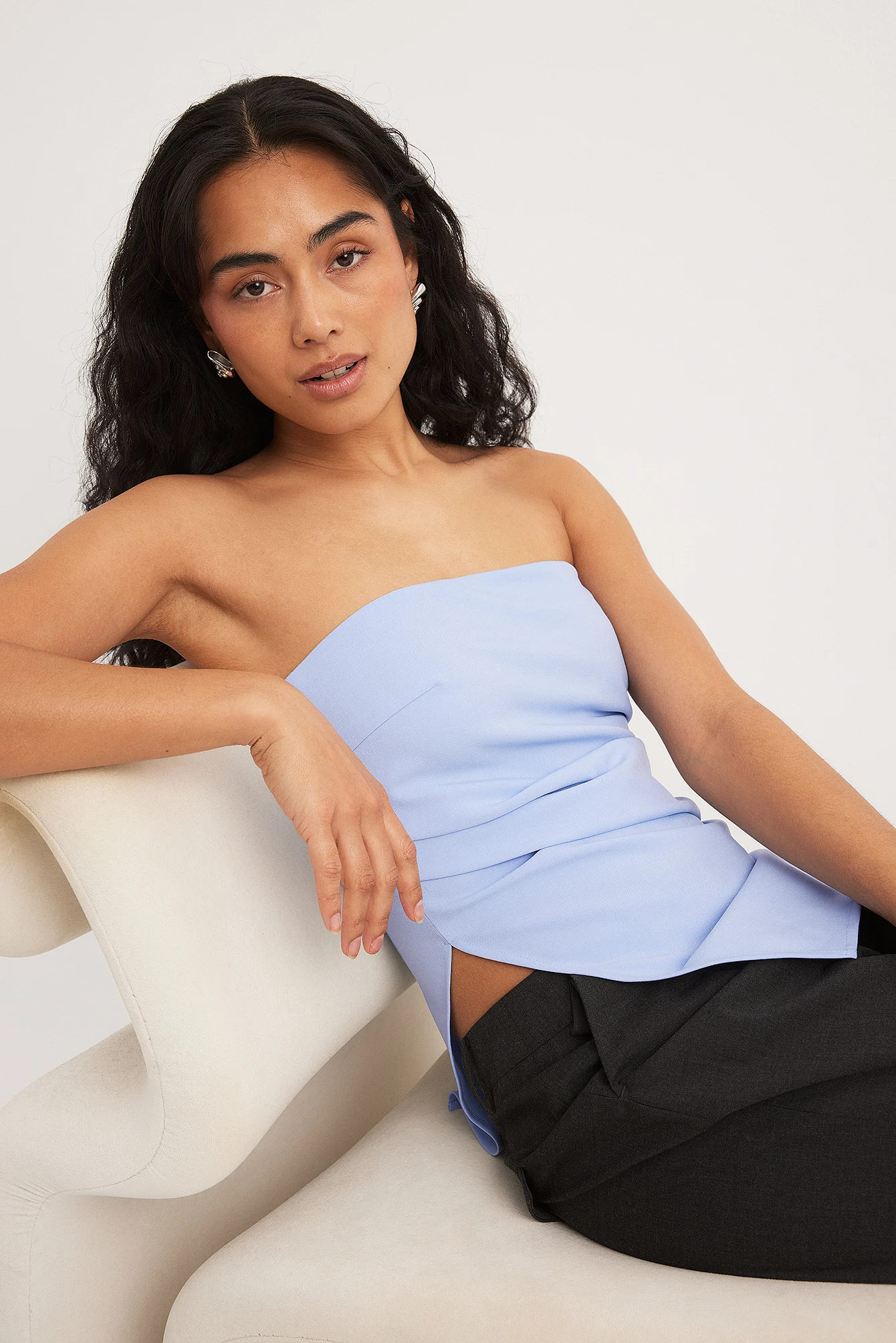 Asymmetrisches Bandeau-Oberteil