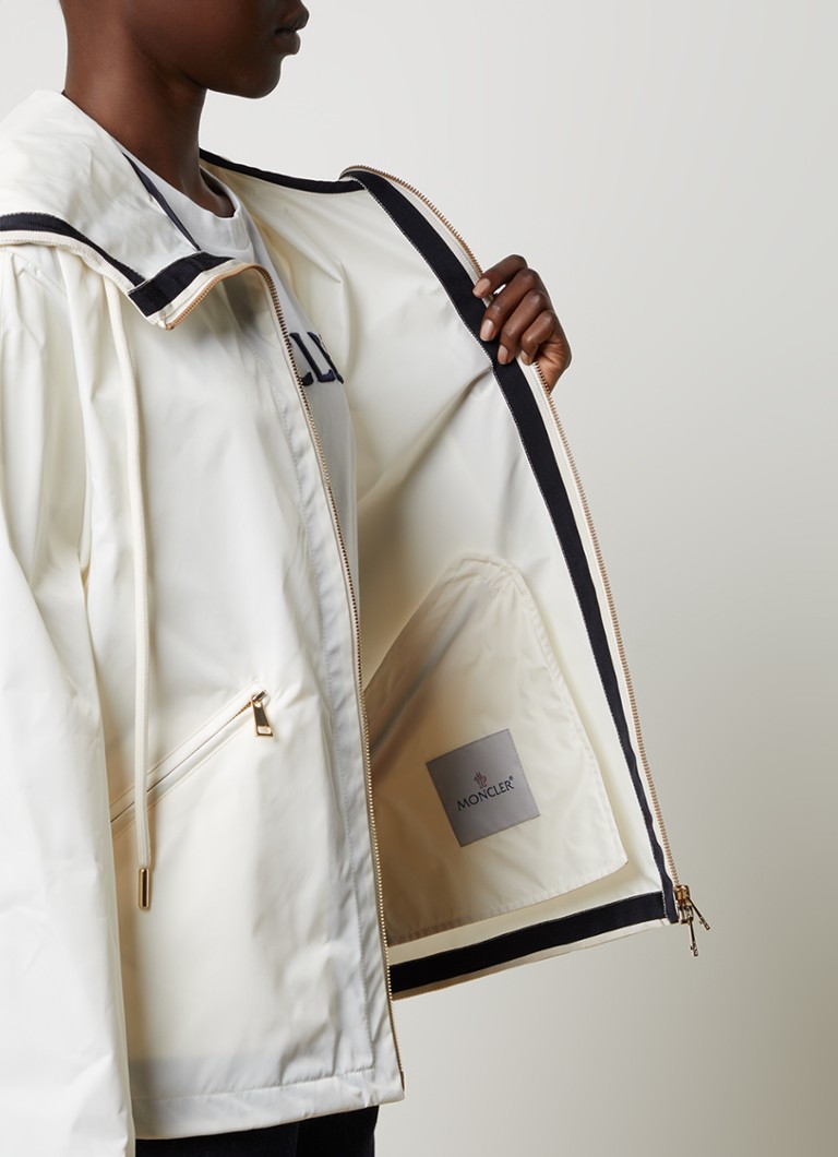 Větrovka Moncler s logem a kapsami na zip