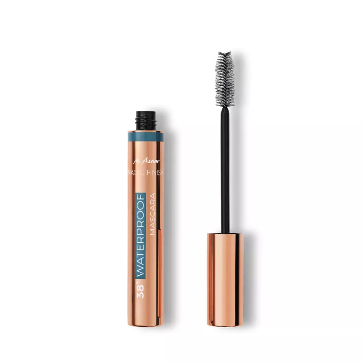 MAGIC FINISH 38° Waterproof Mascara Deep Black