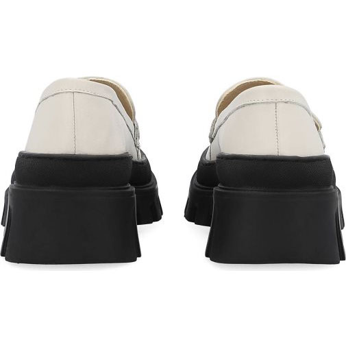 Another A Plateau-Slipper