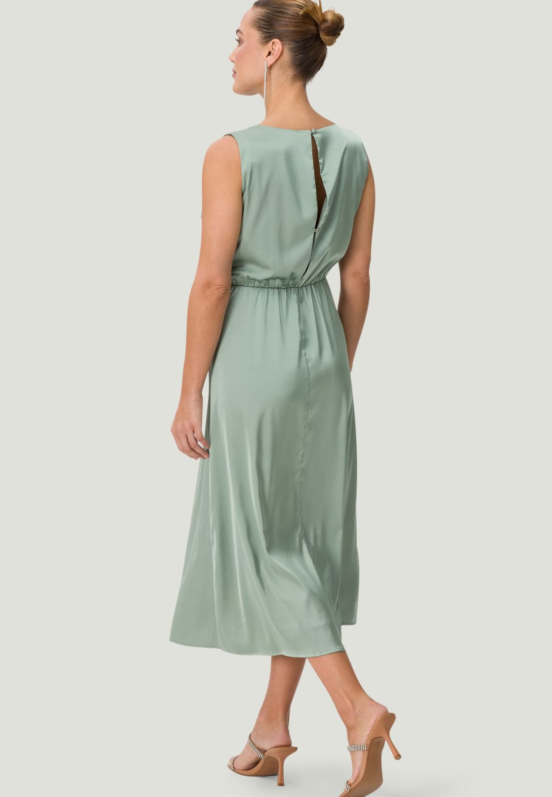 Maxikleid mit Raffung