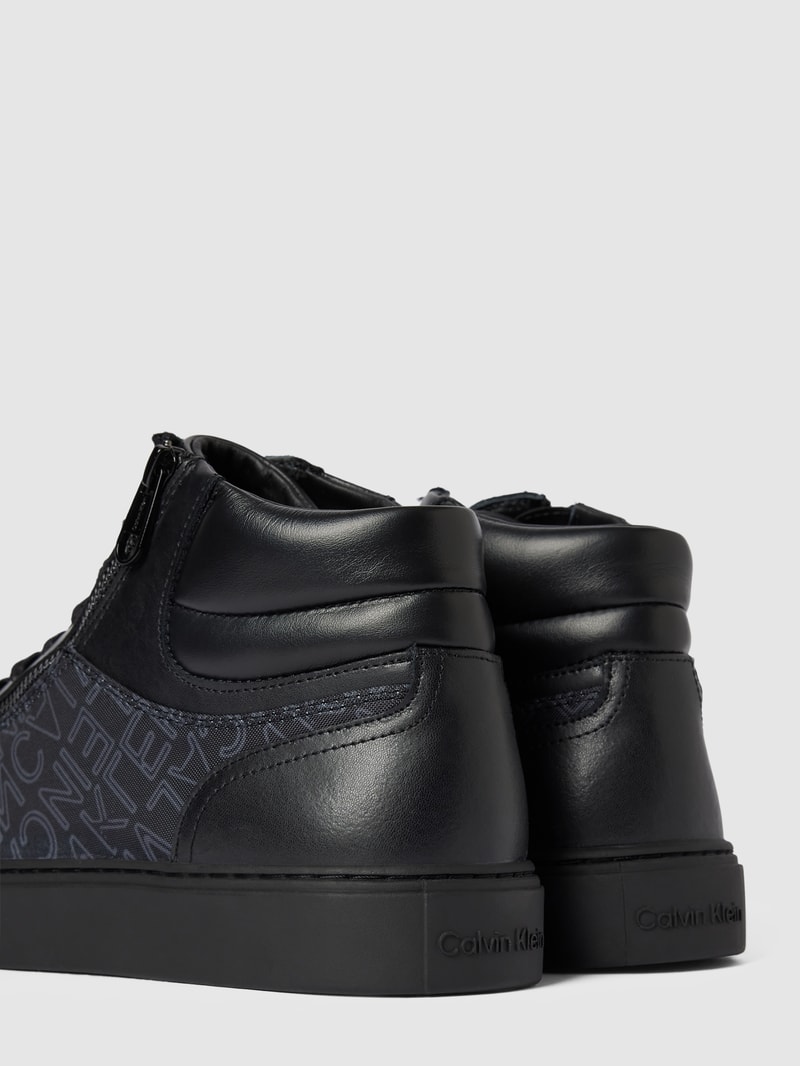 High Top Sneaker mit Label-Details in schwarz