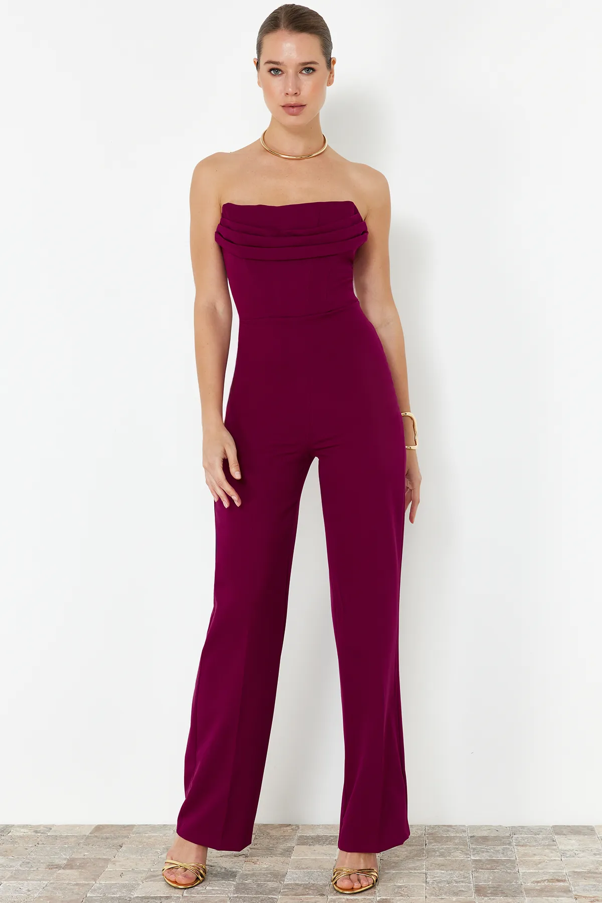 Trendyol Collection  Pflaumenfarbener gewebter Jumpsuit mit Korsettdetail TPRSS24TU00002