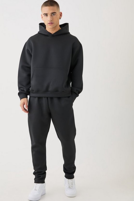 Kastiger Oversize Trainingsanzug mit Kapuze