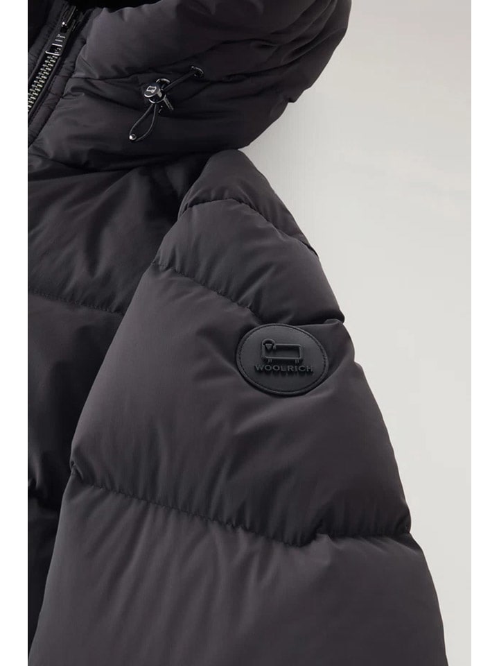 Woolrich Daunenjacke in Schwarz günstig kaufen