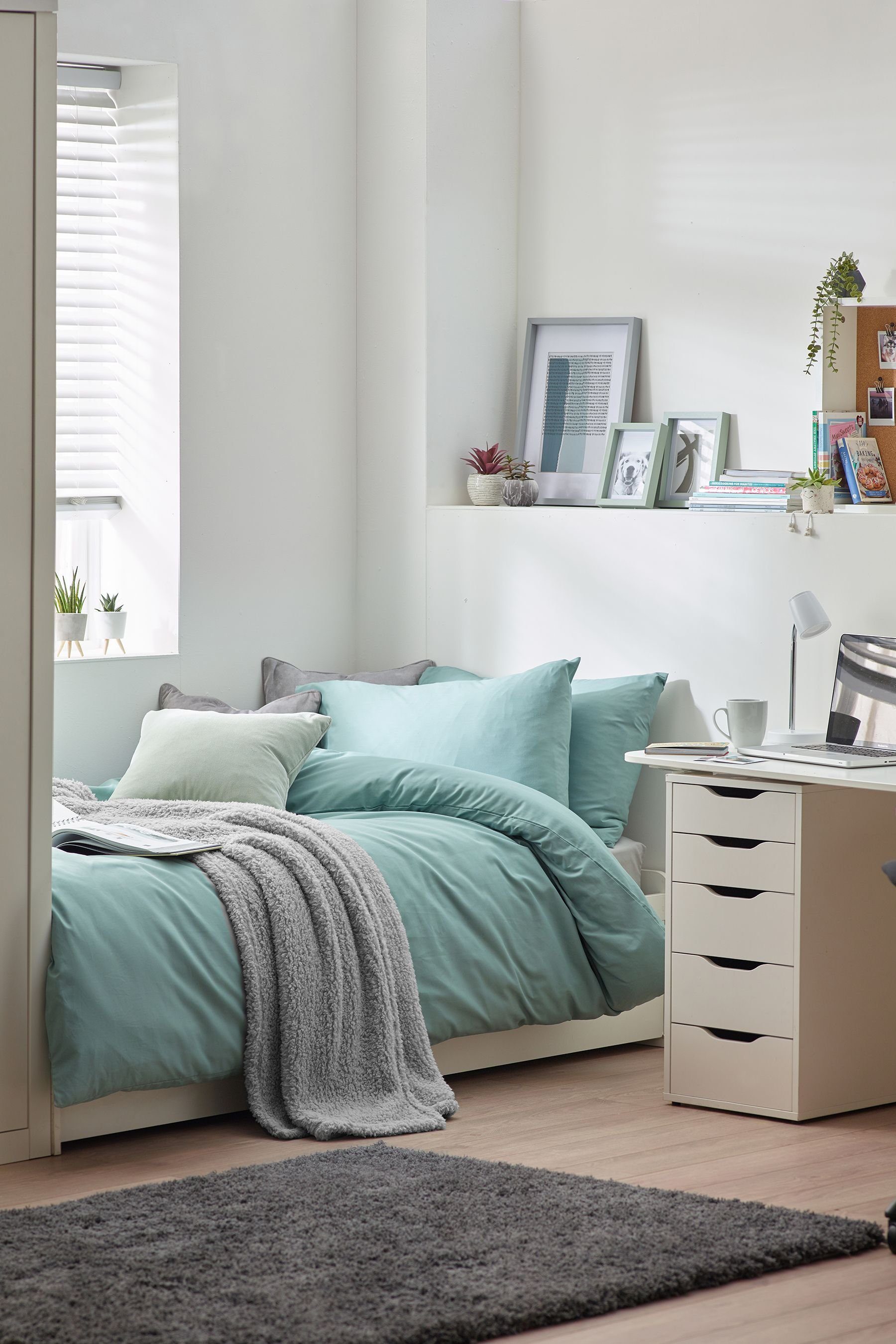 Bett-Set, Pflegeleichte Bettwäsche aus Poly-Baumwolle, Next, Bezug: Polyester (recycelt), Baumwolle