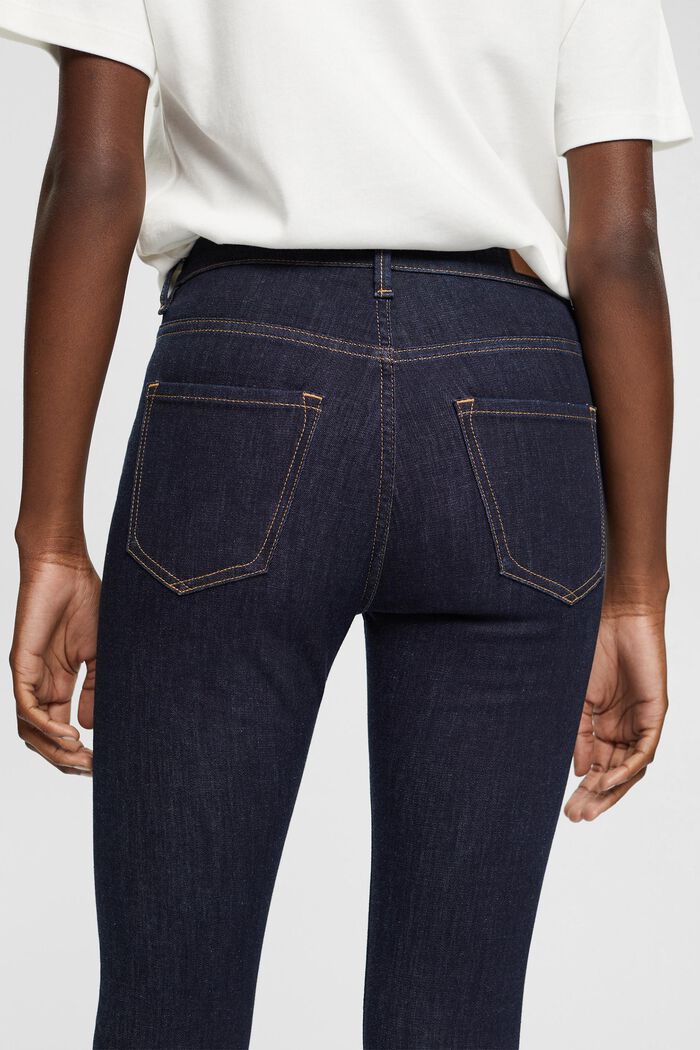 Recycelt: Shaping-Jeans mit Organic Cotton