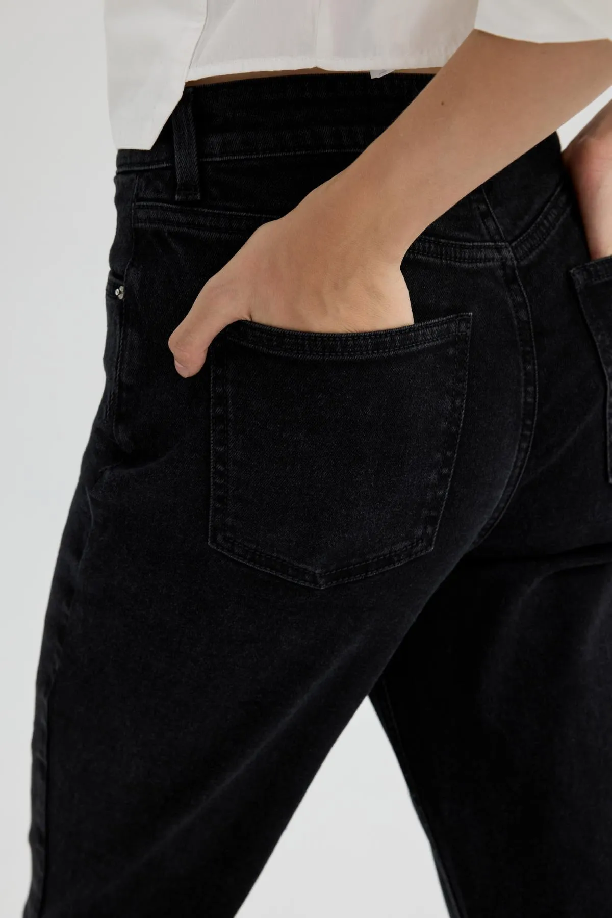 DeFacto  Mary Vintage Jeanshose mit geradem Schnitt und hoher Taille, knöchellang, A7005ax23au