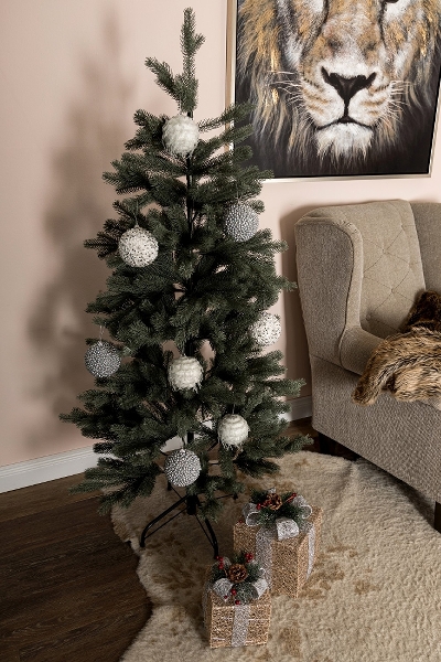 MyFlair 150CM HING FULL PE TREE WITH 451 TIPS METAL