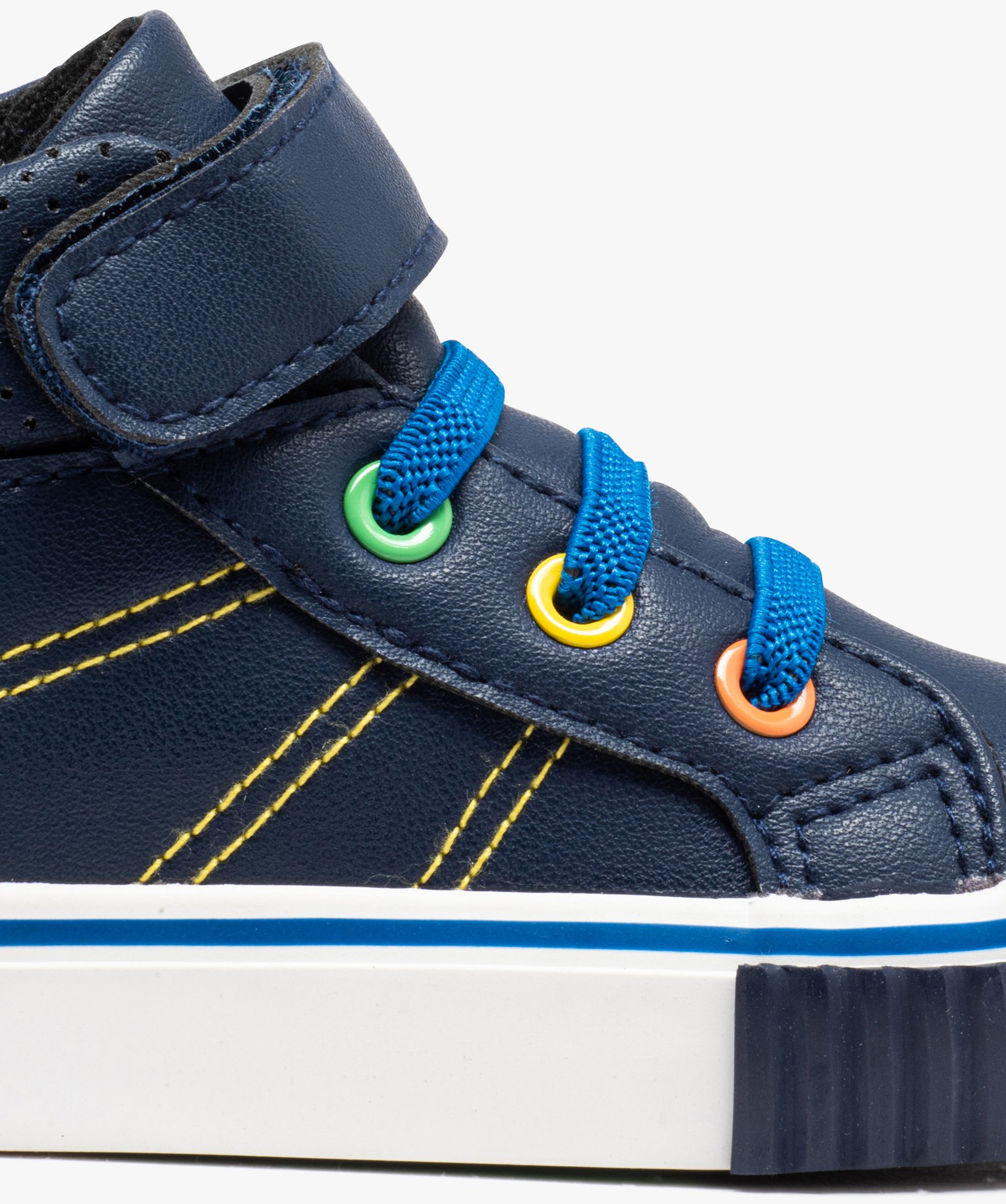 Baskets bébé Garçon mid-cut unies avec détails colorés marine | GEMO