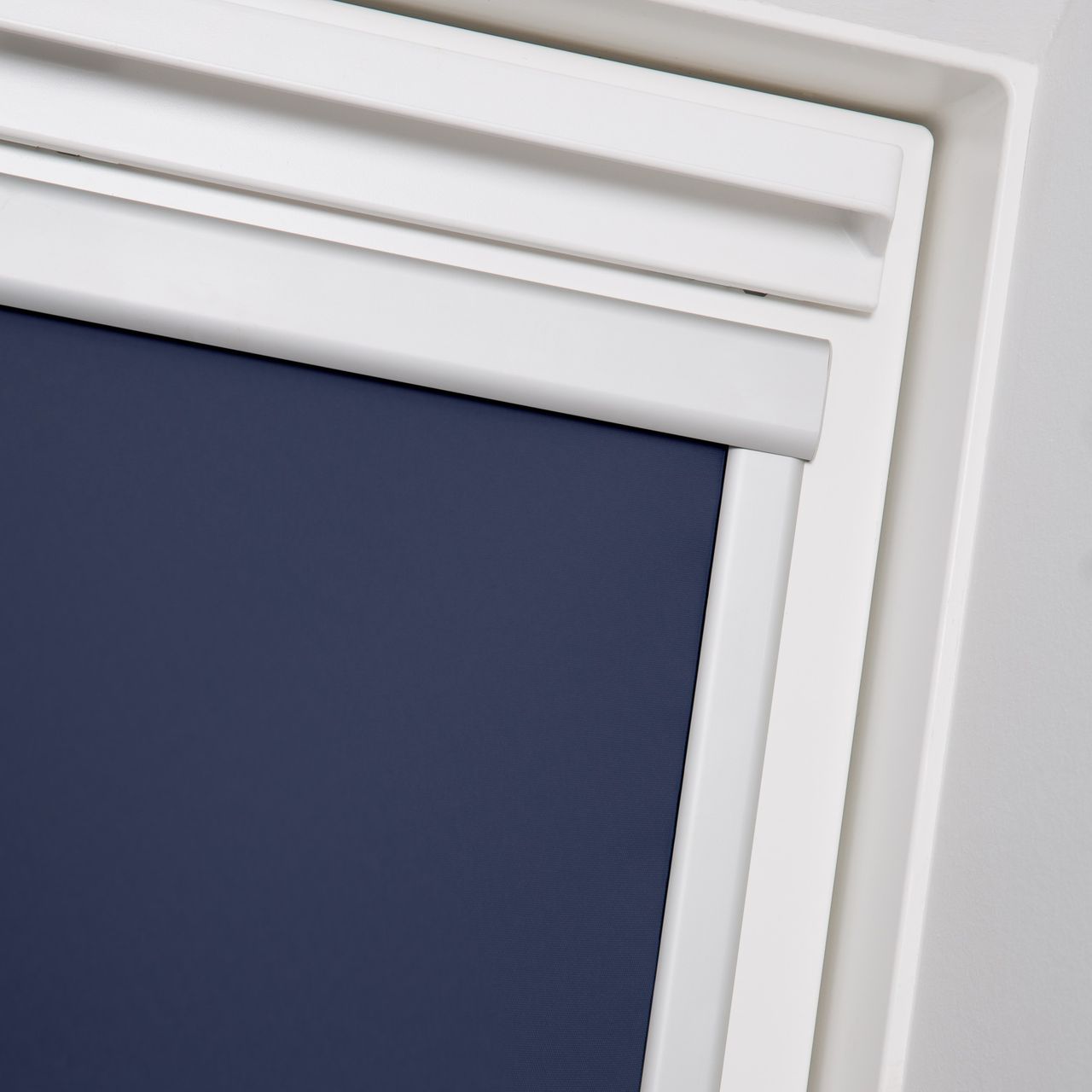 Lichtblick Dachfensterrollo Skylight, Thermo, Verdunkelung - Blau, 38,3 x 74,0 cm (C04) (B x L)