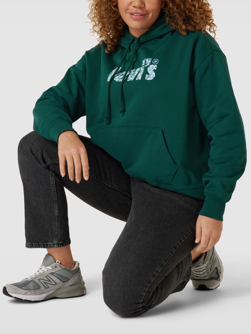 PLUS SIZE Hoodie mit Label-Print in dunkelgrün