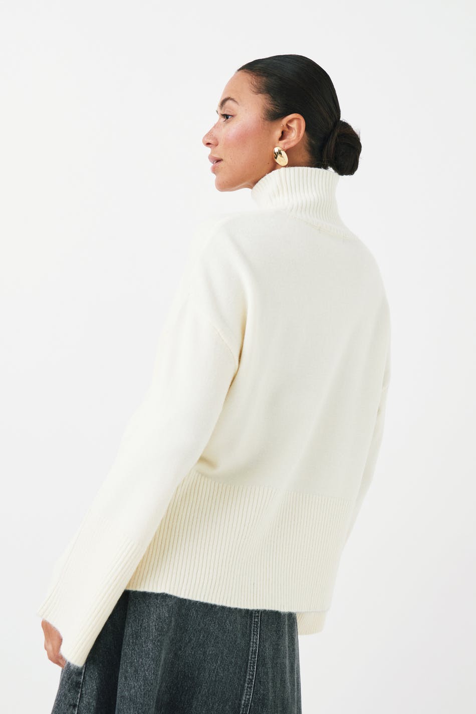 Turtleneck knitted sweater