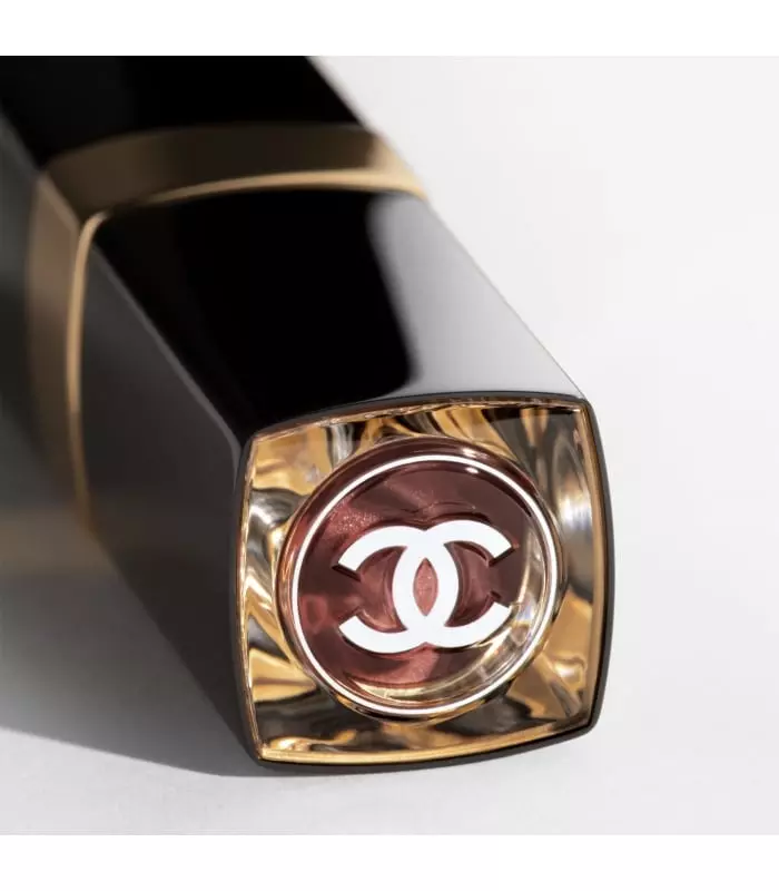 ROUGE COCO FLASH La Couleur, la Brillance, l'Intensité en un Éclair