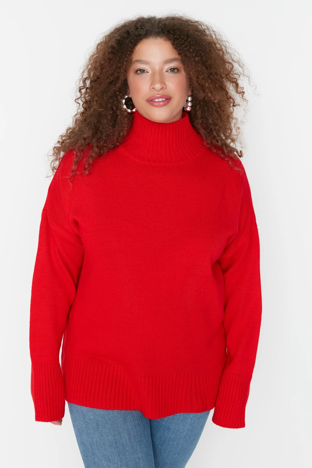 Trendyol Curve  Roter schulterfreier Strickpullover mit Rollkragen