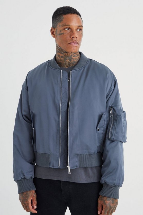 Kastige gepolsterte Ma1 Satin-Bomberjacke